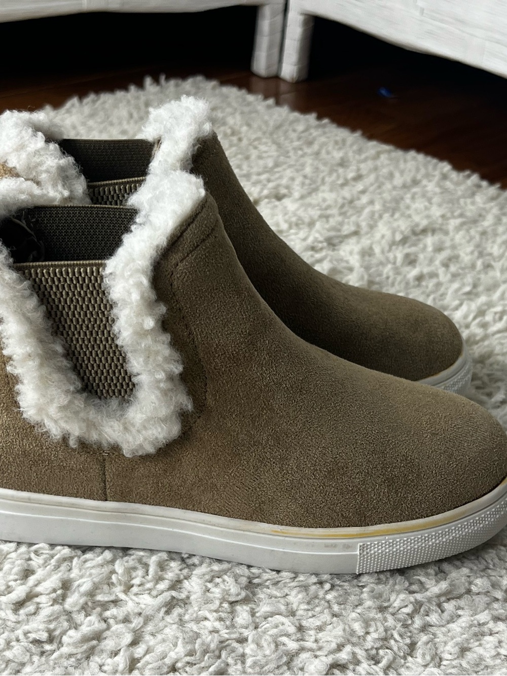 GIRLS LUCKY BRAND FAUX SUEDE/FUR BOOTS SZ 13 NWT - Picture 11 of 16